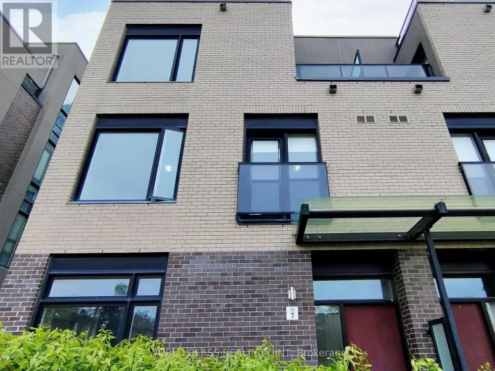 7 - 4070 PARKSIDE VILLAGE DRIVE, Mississauga