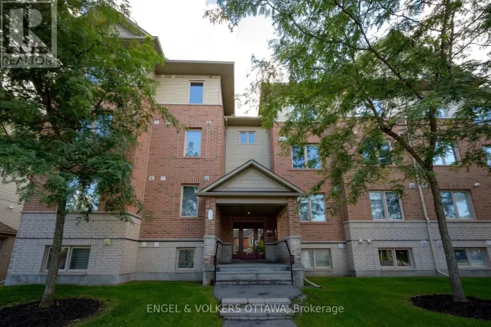 7 - 50 BARNSTONE DRIVE, Ottawa
