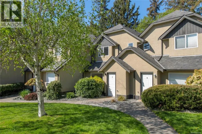 7 555 Rockland Rd, Campbell River