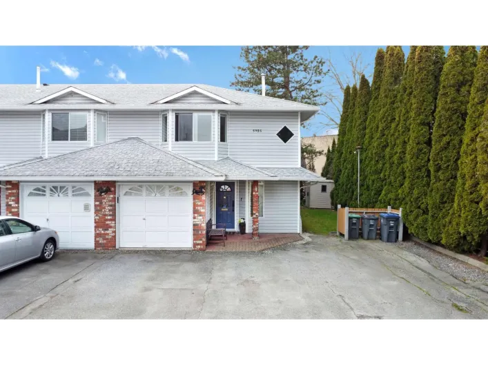 7 5925 177B STREET, Surrey