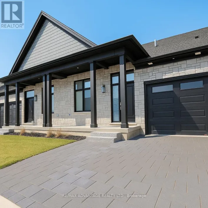 7 - 63 COMPASS TRAIL, Central Elgin