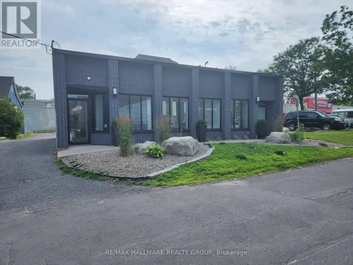 7 - 69 KEMPSTER AVENUE, Ottawa