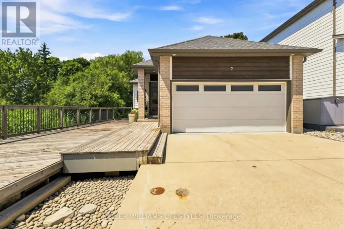 7 - 727 APRICOT DRIVE, London South