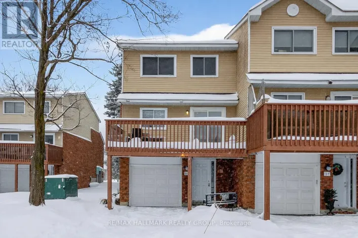 7 - 86 ESTERLAWN PRIVATE, Ottawa