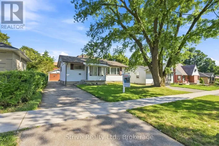 7 ADMIRAL ROAD, Ajax