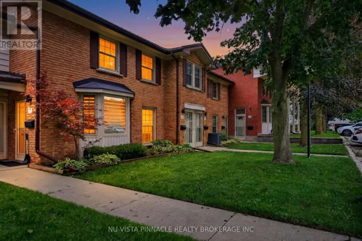7 ARBOUR GLEN CRESCENT, London East