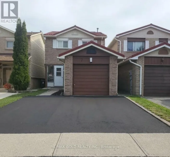 7 AULD CROFT ROAD, Toronto