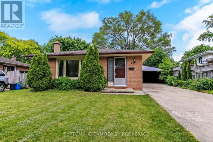 7 BAFFIN PLACE, London East