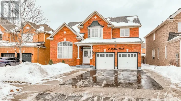 7 BETTEY ROAD, Brampton