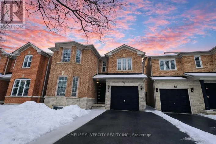 7 BISON RUN ROAD, Brampton