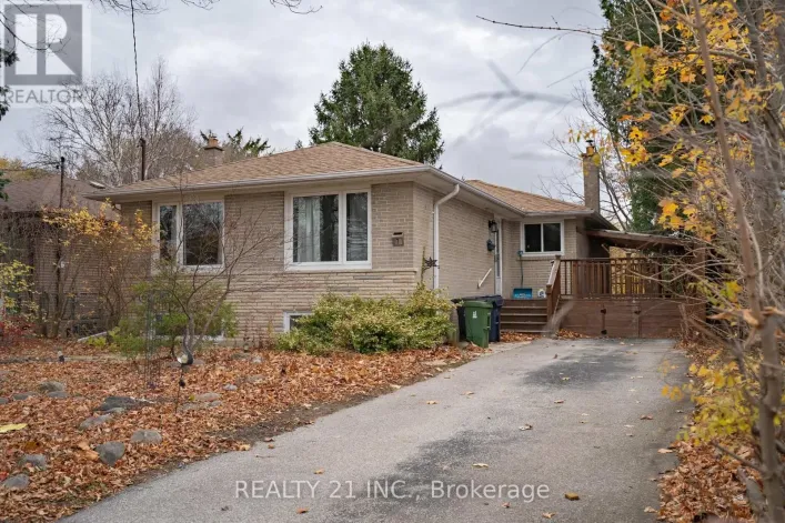 7 BRIGHTSIDE DRIVE, Toronto
