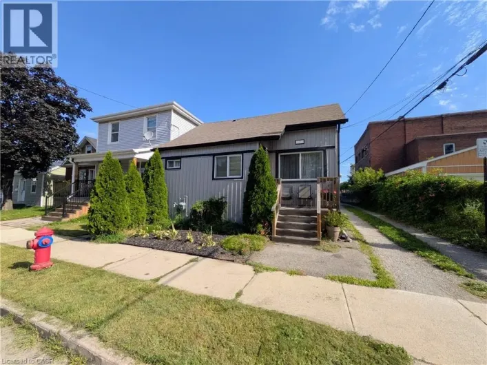 7 CAMPBELL Avenue, Hamilton