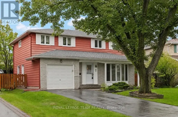 7 CENTREPARK DRIVE, Ottawa