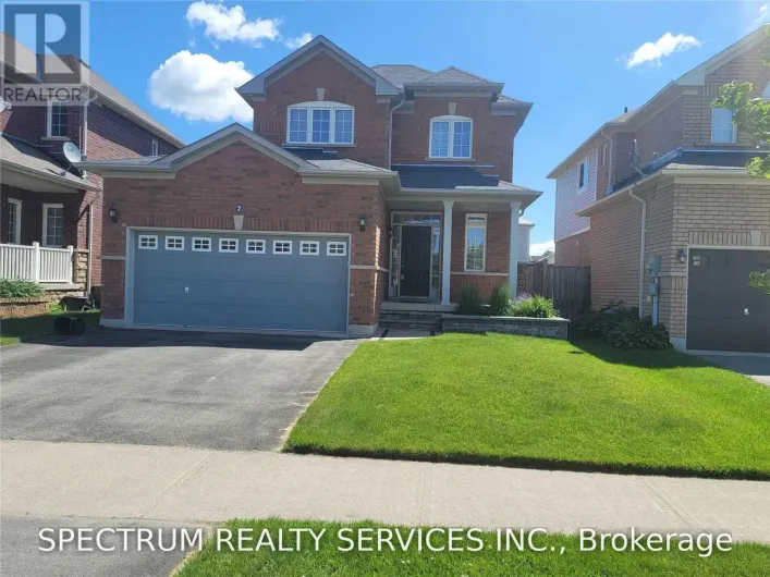 7 CHARLEMAGNE AVENUE, Barrie