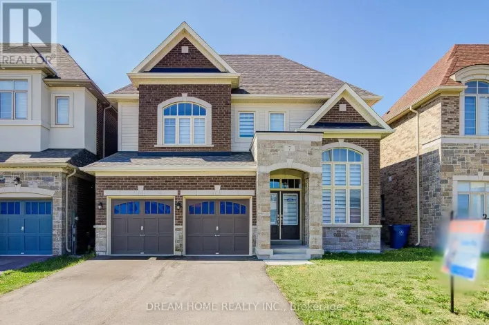 7 CHARLES WHITE COURT, East Gwillimbury