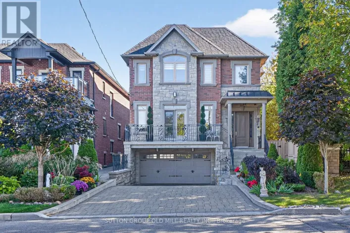 7 COUSINS DRIVE, Aurora