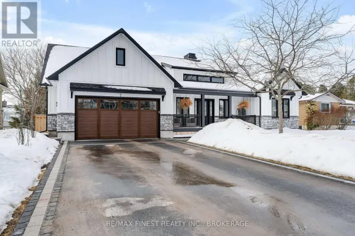 7 CRESCENT DRIVE, Kingston