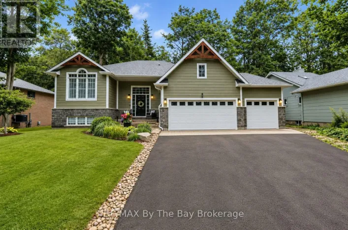 7 DOWNER CRESCENT, Wasaga Beach