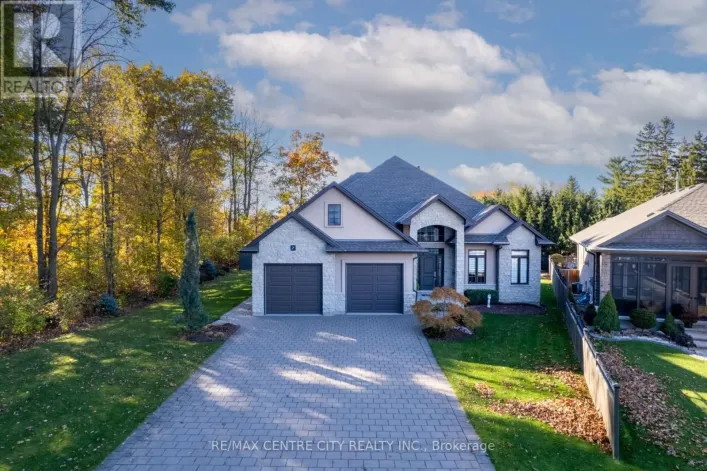 7 DRAKE COURT, Strathroy-Caradoc