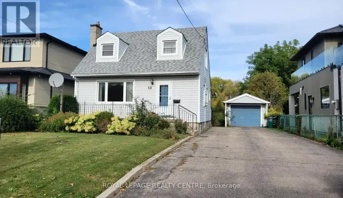 7 EARL STREET, Mississauga