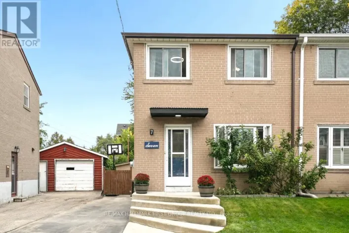 7 ELLENDALE DRIVE, Toronto