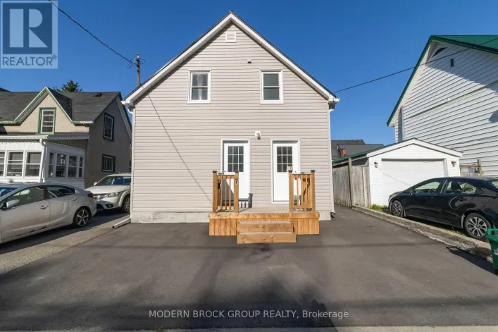 7 ELM STREET, Brockville