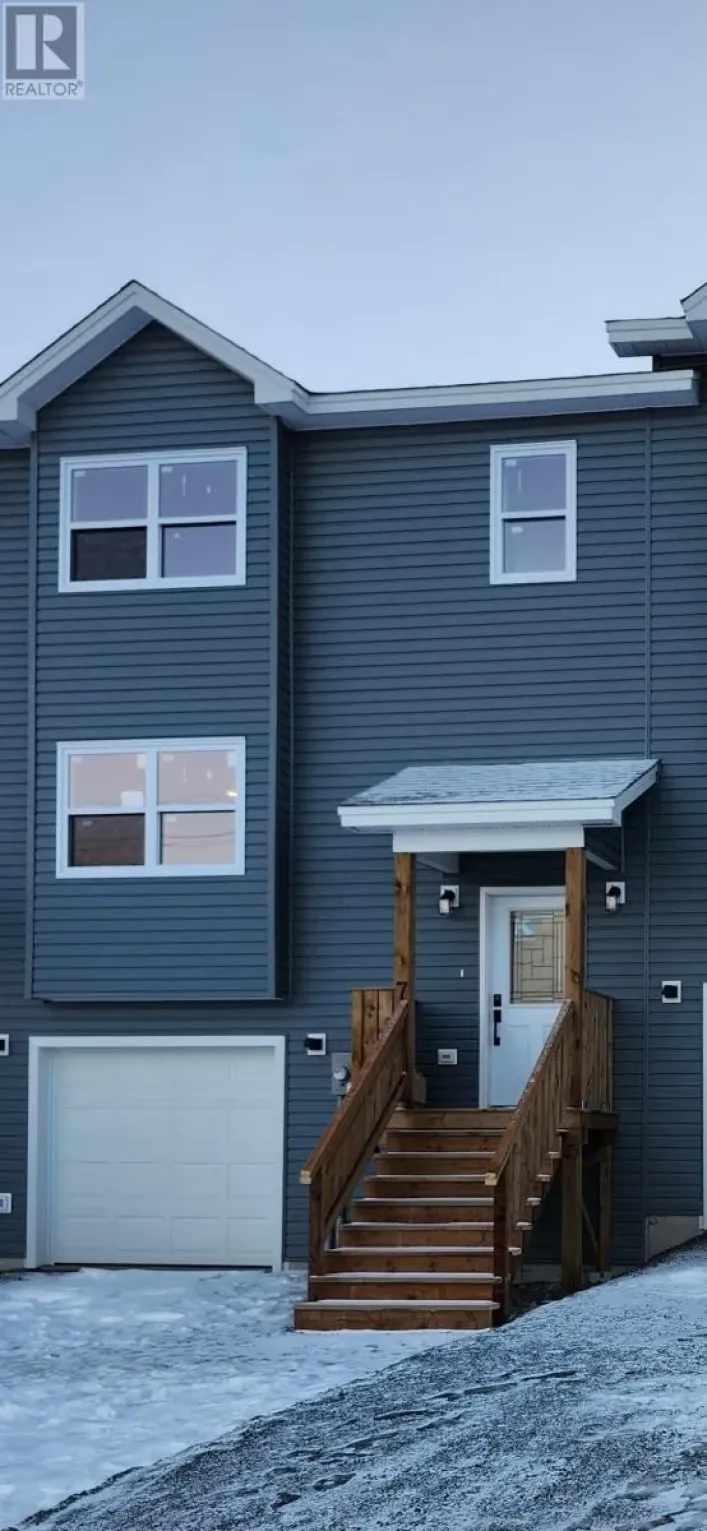 7 Emerald Gem Drive, Paradise