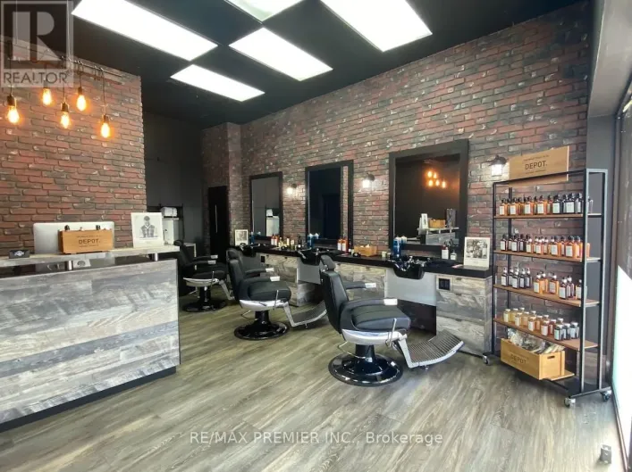7 ERSKINE AVENUE, Toronto