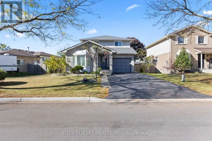 7 FAIRCHILD CRESCENT, London South