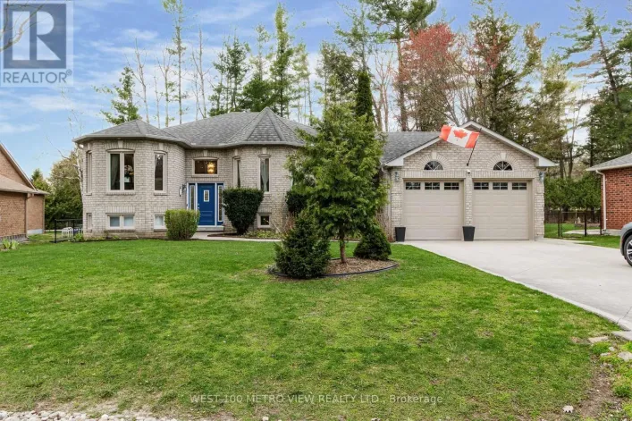 7 FAIRWAY CRESCENT, Wasaga Beach