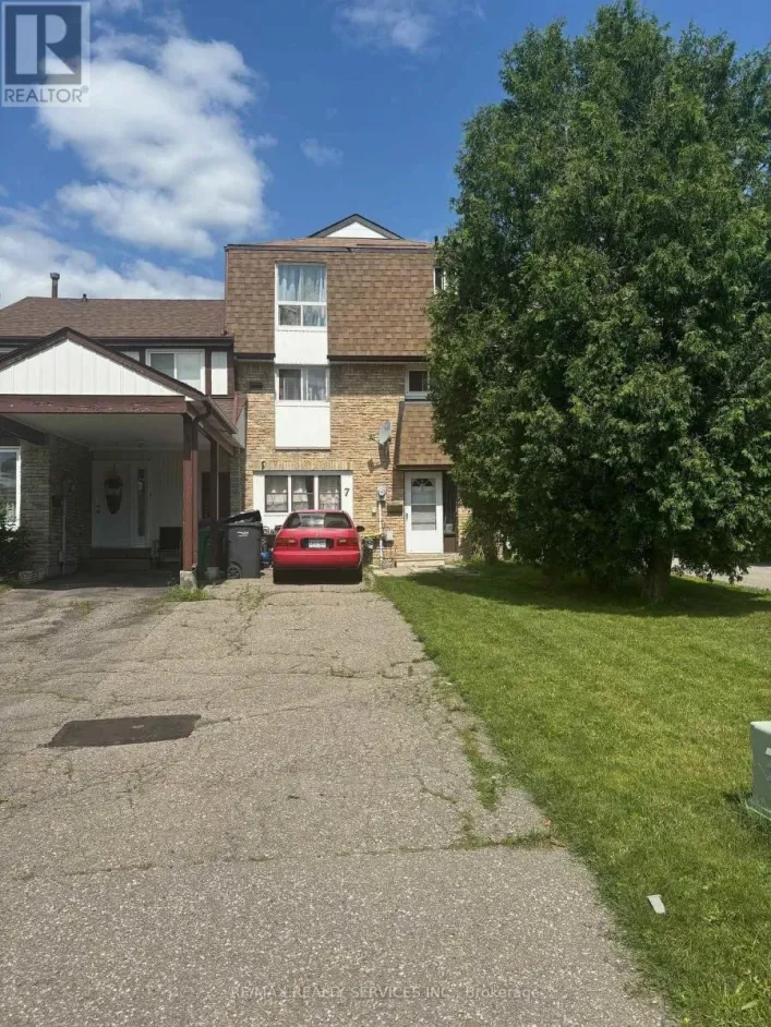 7 FANSHAWE DRIVE, Brampton