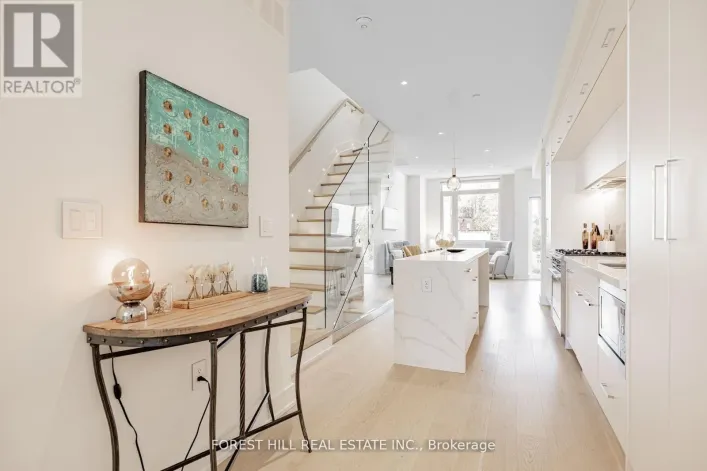 7 FLAX FIELD LANE, Toronto