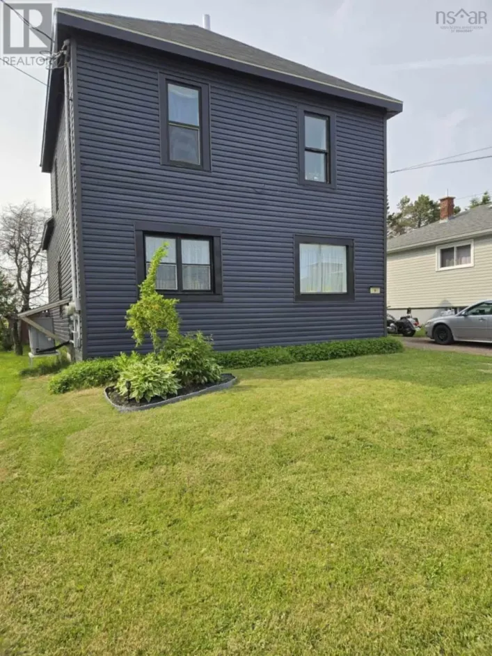 7 Foundry Street, Amherst