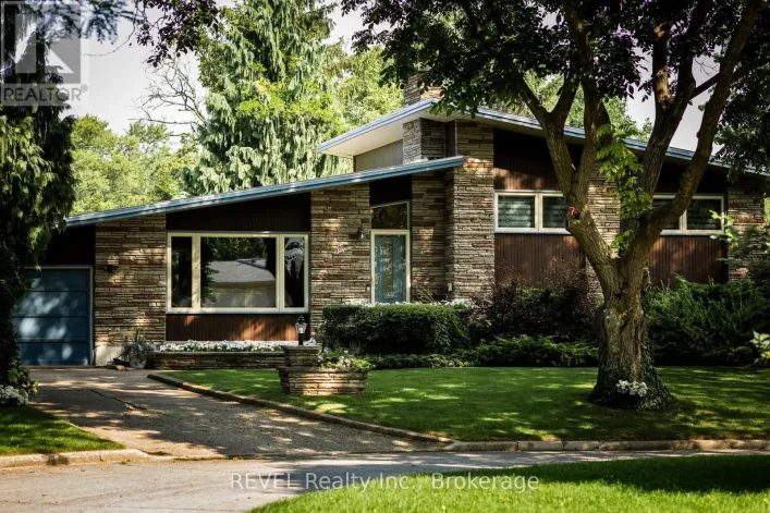 House for sale: 7 GLENAYR PLACE, St. Catharines
