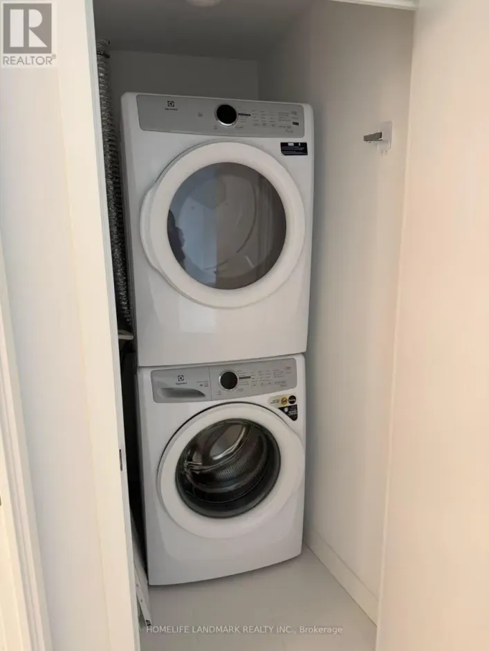 7 GOLDEN LION HEIGHTS, Toronto