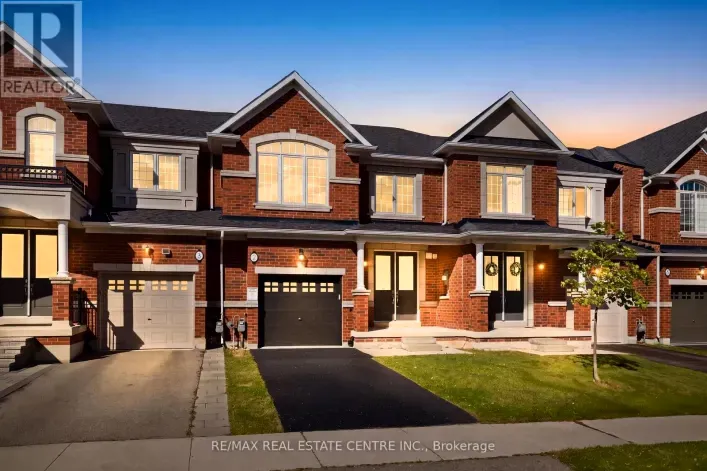7 HEMING TRAIL, Hamilton