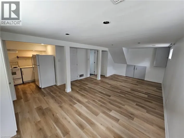 7 HILLSIDE Drive Unit# 2, Kitchener