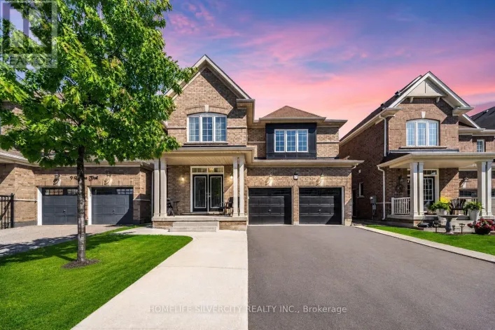 7 IGUANA TRAIL, Brampton