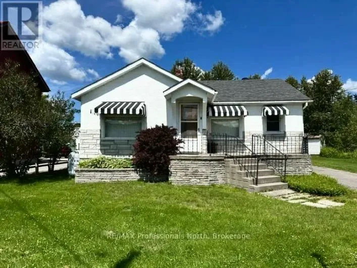 House for sale: 7 INVERGORDON AVENUE, Minden Hills
