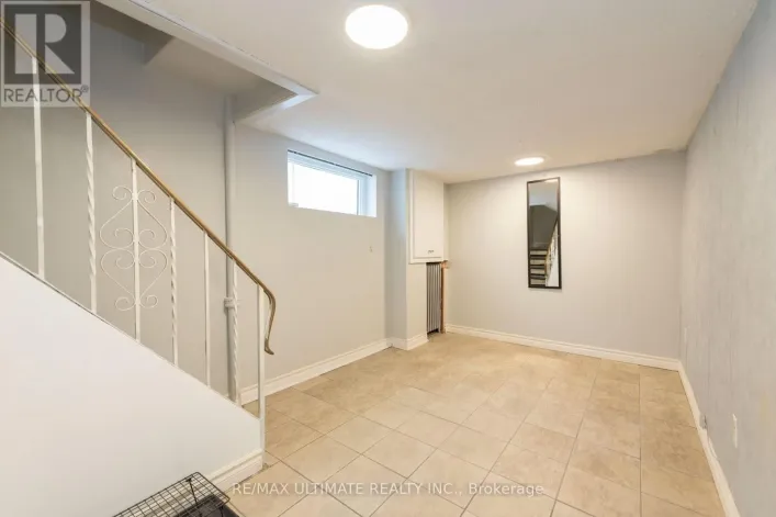 7 JOANITH LOWER DRIVE, Toronto