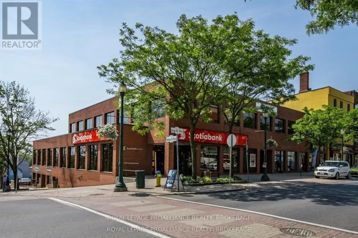 7 KING STREET W, Brockville
