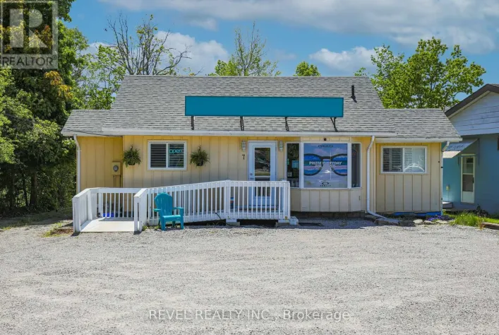 7 KINGSWAY DRIVE, Kawartha Lakes