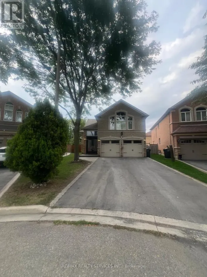 7 LADYWOOD COURT, Brampton