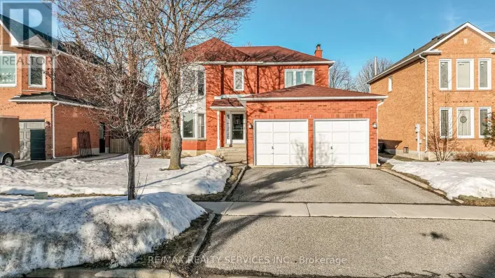 7 LAIDLAW AVENUE, Brampton
