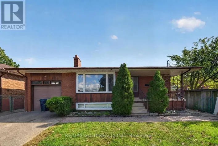 7 LARCHMERE AVENUE, Toronto