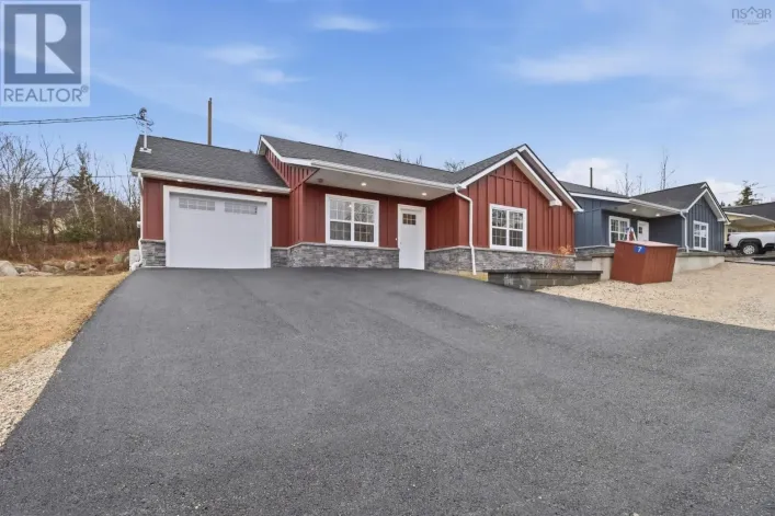 7 Lions Club Road, Fox Point