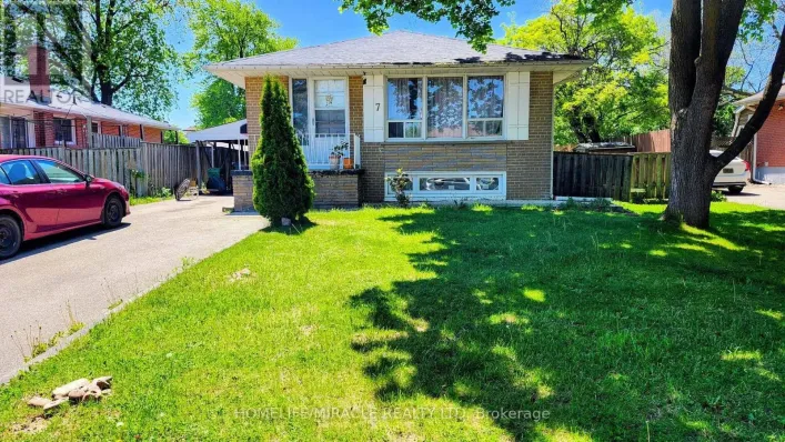 7 MCCLURE AVENUE, Brampton