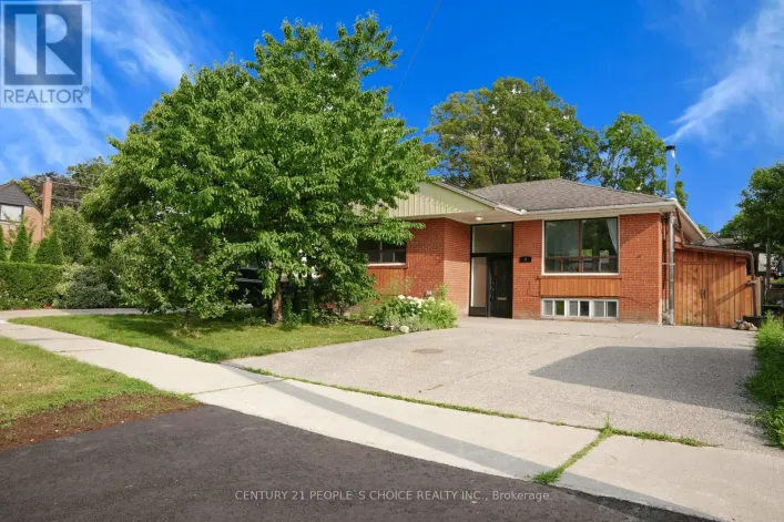 7 NORTH HEIGHTS ROAD, Toronto