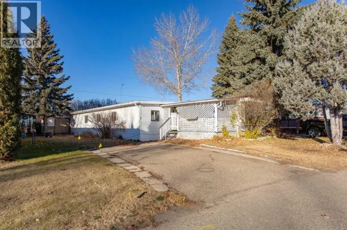 7 Parkland Acres, Lacombe