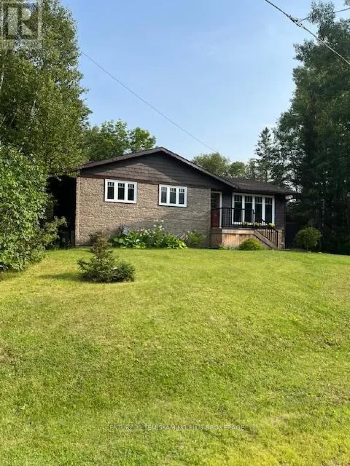 7 POPLAR CRESCENT, Temagami